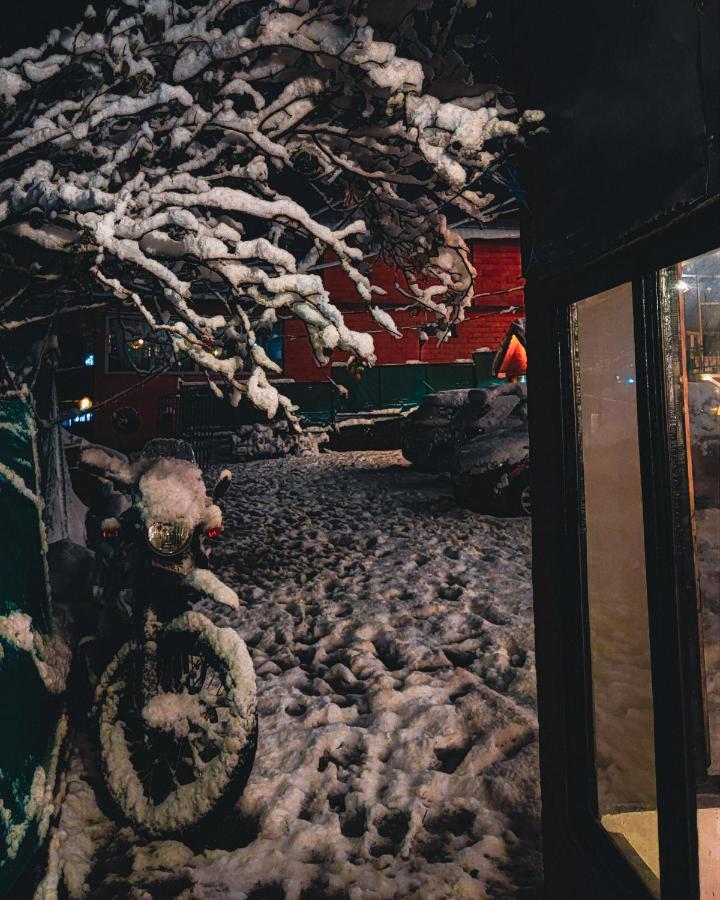Bed and Breakfast The Brooks, Manali Экстерьер фото